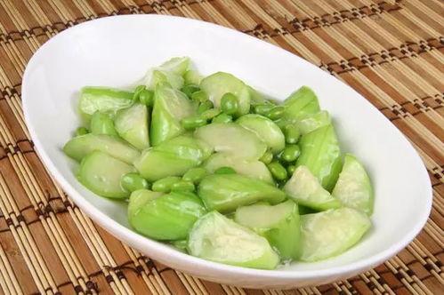 吃瓜视频配五官的,五官搭配的艺术盛宴