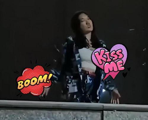 吃瓜女孩军训跳舞视频播放,吃瓜女孩舞蹈视频走红网络